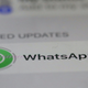 Imagen para el artículo titulado WhatsApp ha recortado en un 70% el número de bulos virales reenviados en su plataforma